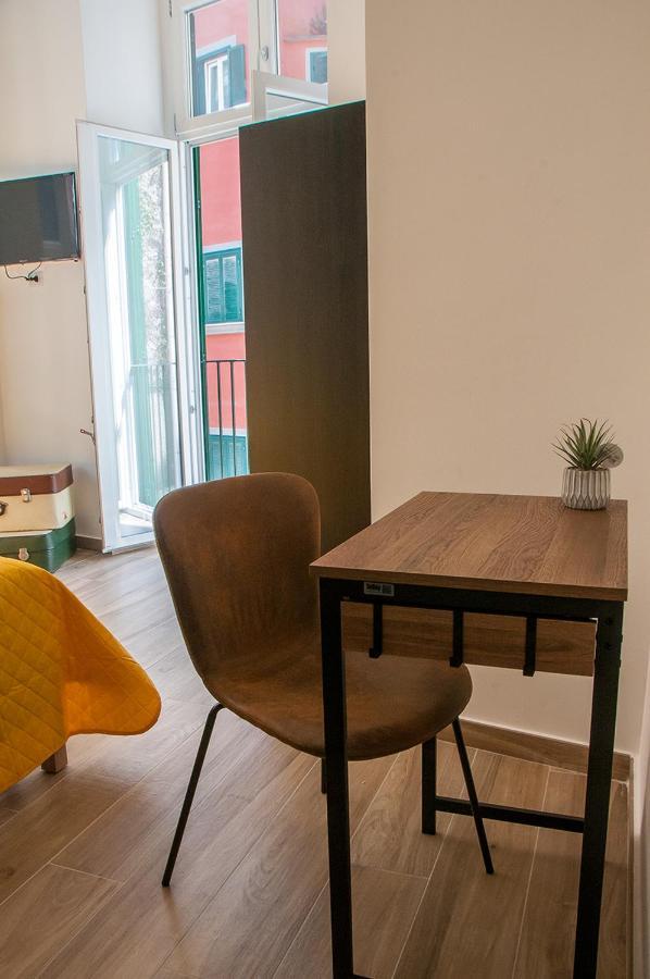 Appartement Dimora Ventaglieri à Naples Extérieur photo